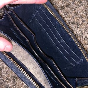 Michael Kors Dome Purse w Matching Wallet